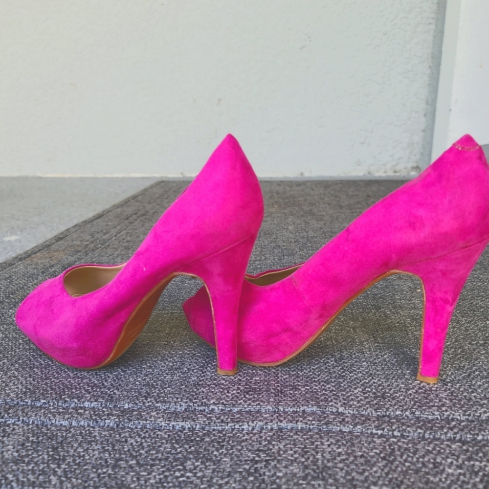 PINK- FUCHSIA THIN HEELS 👠 💗